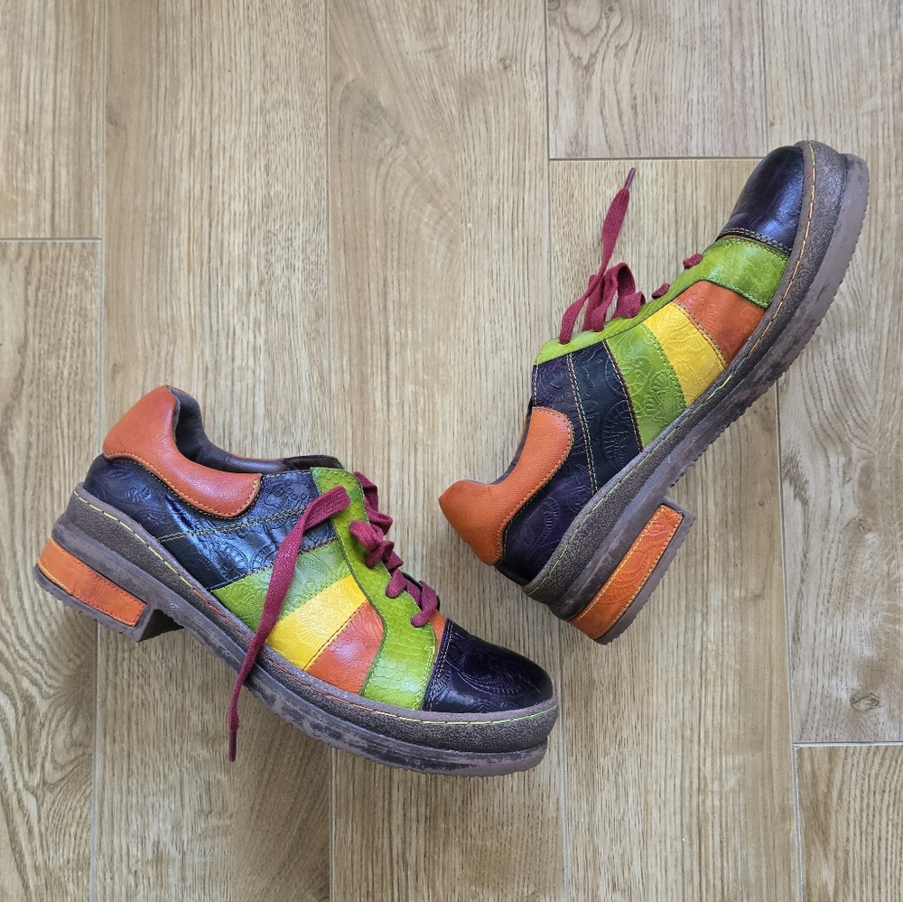 Embossed Leather SuperLadyStar Laceup Shoes